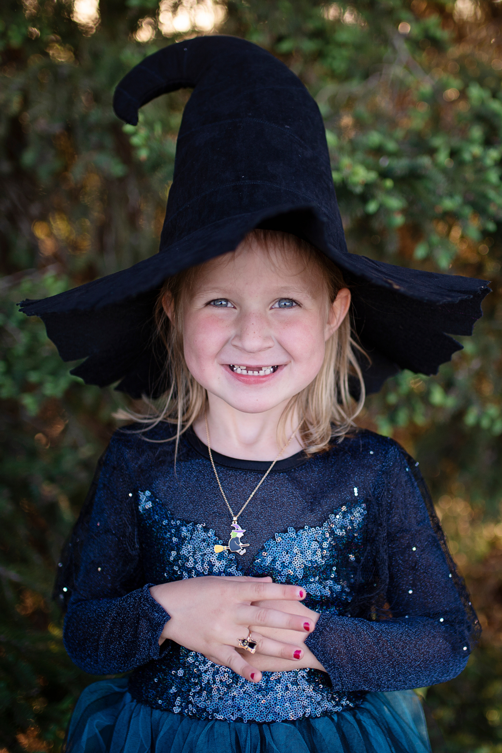 mighty witch hat - black