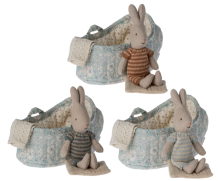 maileg bunny in carry cot, micro - blue carry cot | Kinderfeestwinkel | Speelgoedwinkel | Feestwinkel | Kinderwinkel | Amster