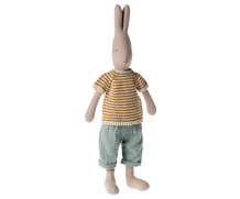 maileg rabbit size 3, classic - knitted shirt & pants | Kinderfeestwinkel | Speelgoedwinkel | Feestwinkel | Kinderwinkel | Am