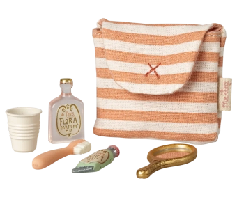 maileg toothbrush set in bag, mouse - coral