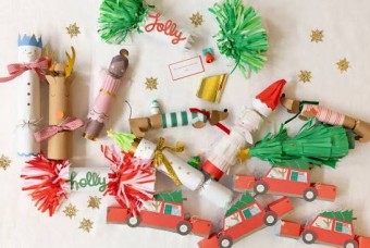 meri meri santa reindeer tree no snap crackers