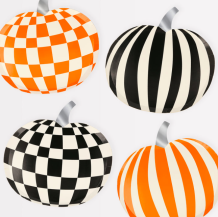 meri meri mod pattern pumkin plates