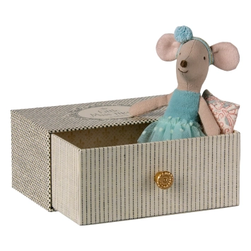 maileg dance mouse in daybed, little sister - blue