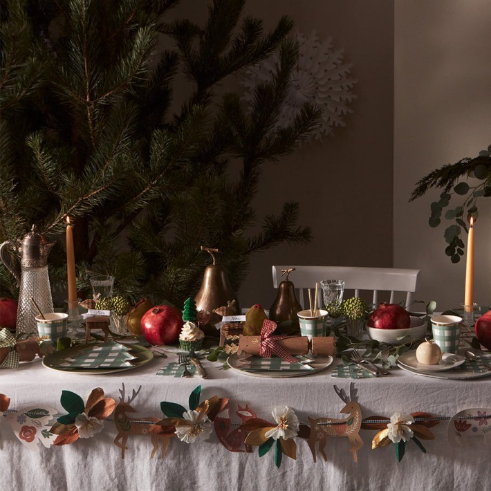 meri meri folk woodland garland