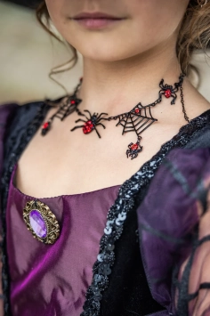tangled web necklace