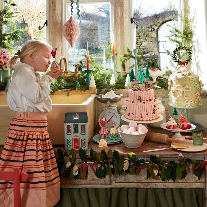 meri meri festive house cupcake kit